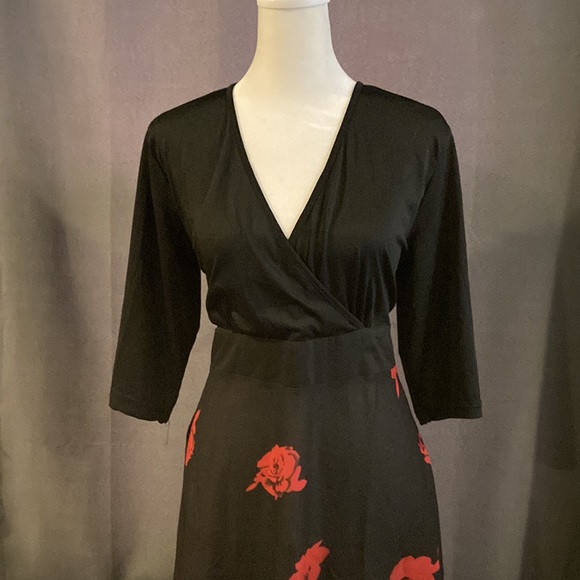 WOMENS SZ 1X SIDE ZIPPER LOW CUT ROSE DRESS LONG SLEEVE - Picture 3 of 7